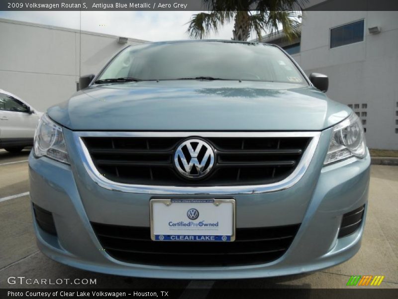 Antigua Blue Metallic / Aero Grey 2009 Volkswagen Routan S