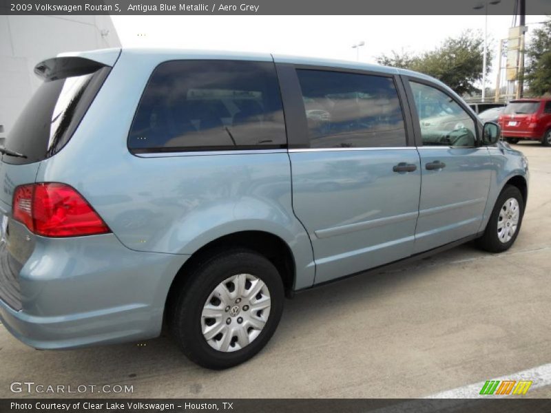 Antigua Blue Metallic / Aero Grey 2009 Volkswagen Routan S