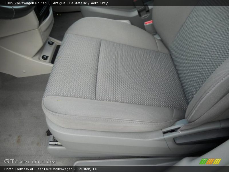 Antigua Blue Metallic / Aero Grey 2009 Volkswagen Routan S
