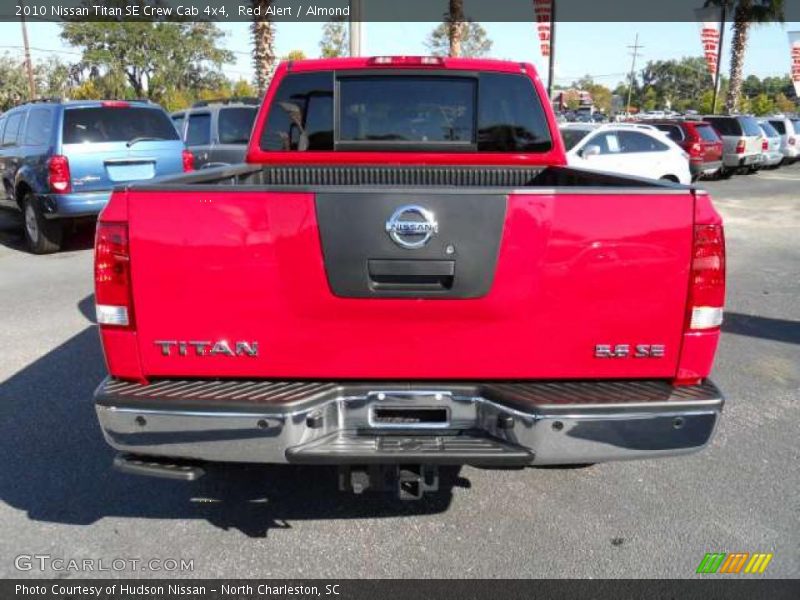 Red Alert / Almond 2010 Nissan Titan SE Crew Cab 4x4