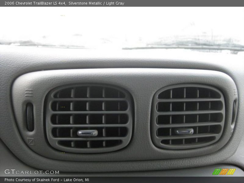 Silverstone Metallic / Light Gray 2006 Chevrolet TrailBlazer LS 4x4