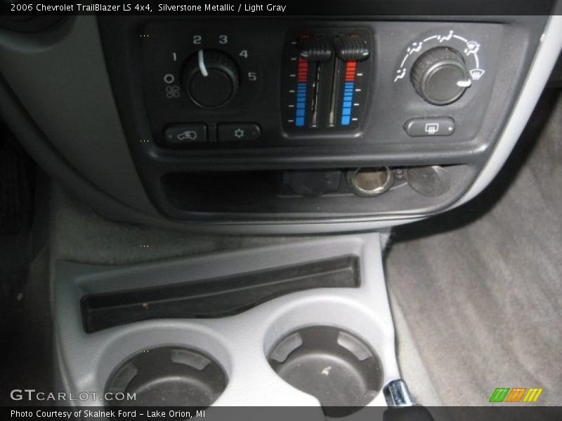 Silverstone Metallic / Light Gray 2006 Chevrolet TrailBlazer LS 4x4