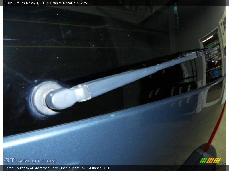 Blue Granite Metallic / Grey 2005 Saturn Relay 3