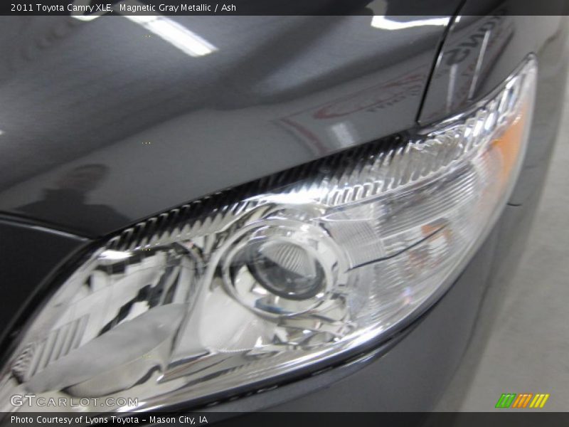 Magnetic Gray Metallic / Ash 2011 Toyota Camry XLE