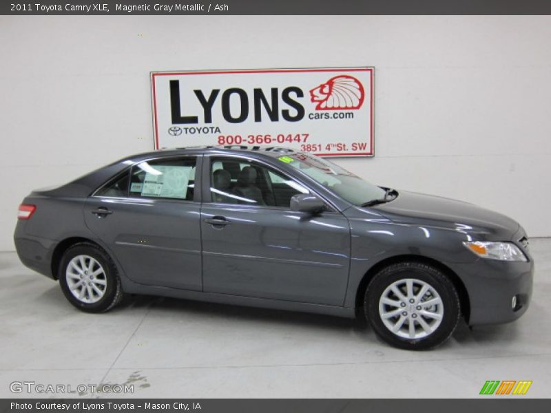 Magnetic Gray Metallic / Ash 2011 Toyota Camry XLE