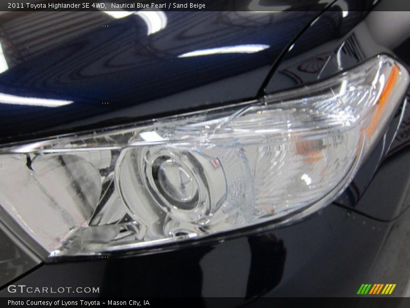 Nautical Blue Pearl / Sand Beige 2011 Toyota Highlander SE 4WD