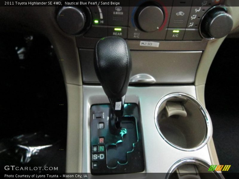 Nautical Blue Pearl / Sand Beige 2011 Toyota Highlander SE 4WD
