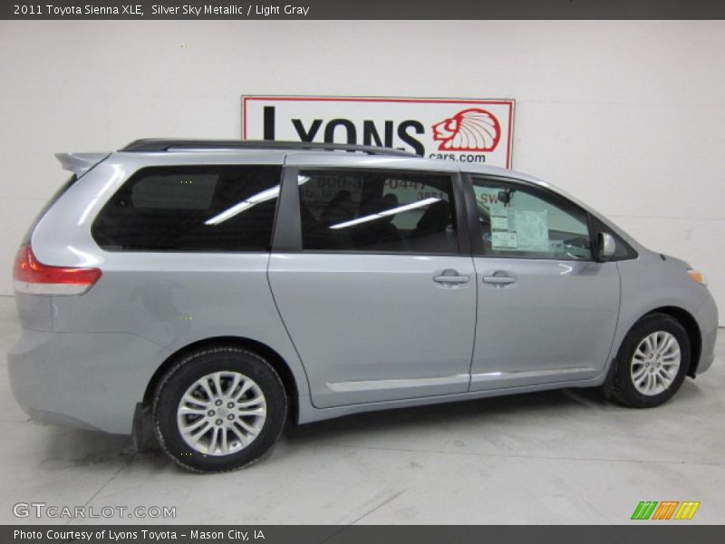 Silver Sky Metallic / Light Gray 2011 Toyota Sienna XLE