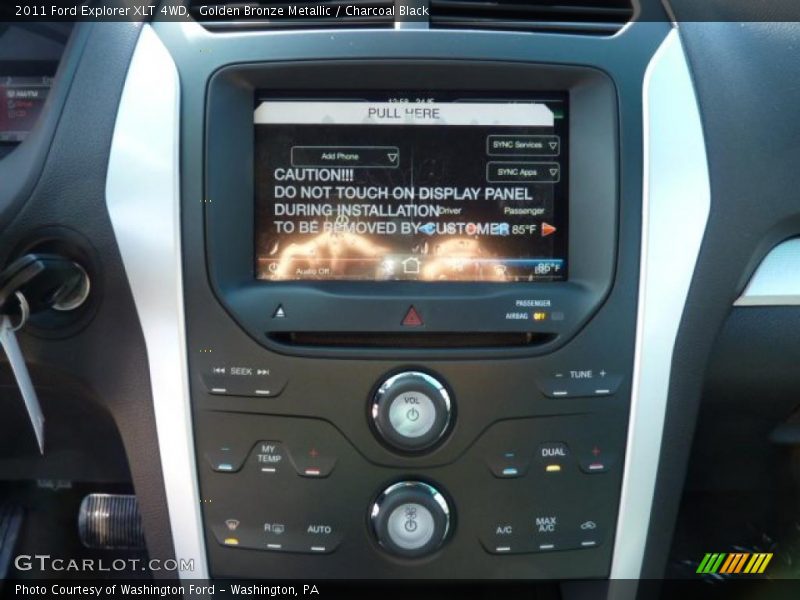 Controls of 2011 Explorer XLT 4WD