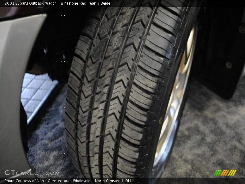 Winestone Red Pearl / Beige 2001 Subaru Outback Wagon