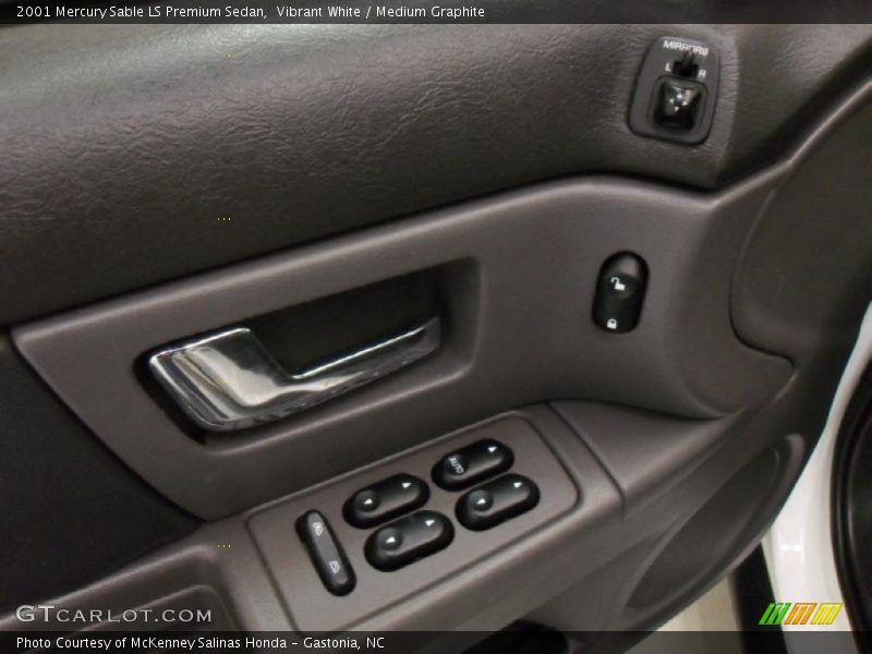 Vibrant White / Medium Graphite 2001 Mercury Sable LS Premium Sedan