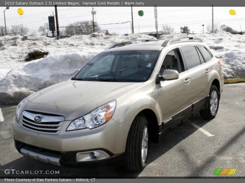 Harvest Gold Metallic / Warm Ivory 2010 Subaru Outback 2.5i Limited Wagon