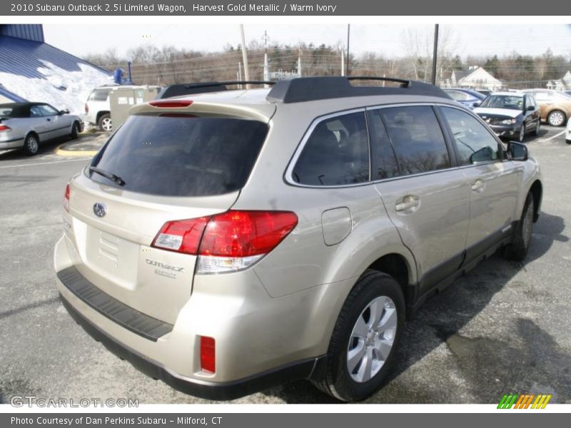 Harvest Gold Metallic / Warm Ivory 2010 Subaru Outback 2.5i Limited Wagon