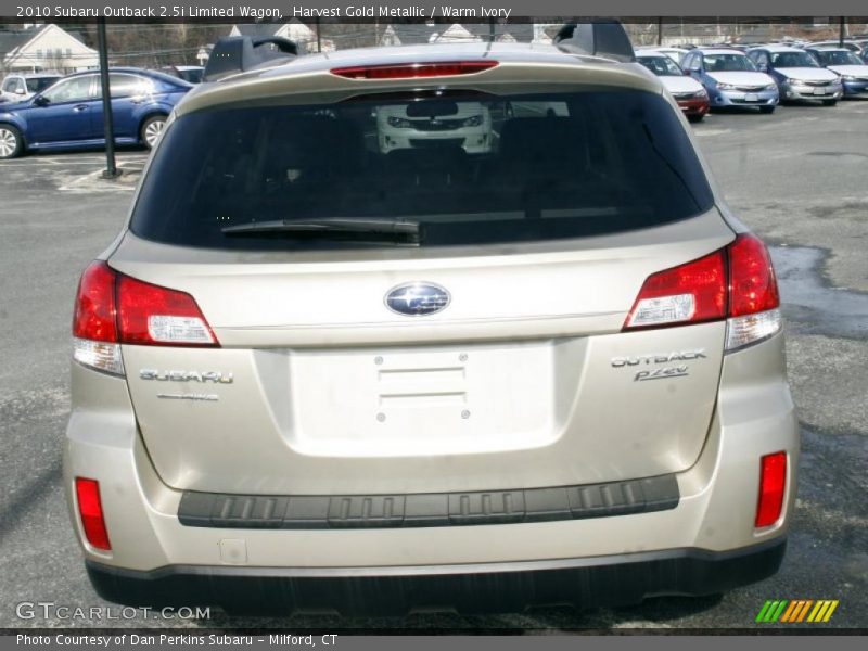 Harvest Gold Metallic / Warm Ivory 2010 Subaru Outback 2.5i Limited Wagon