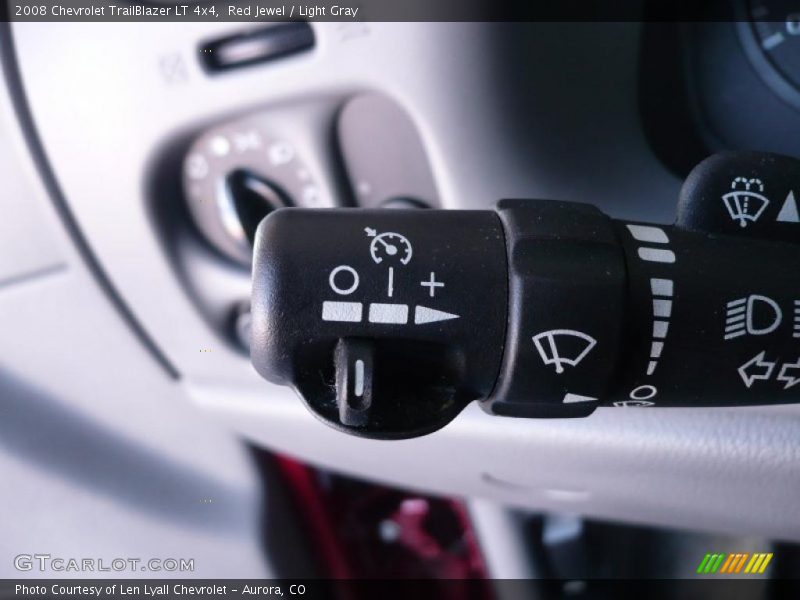 Controls of 2008 TrailBlazer LT 4x4