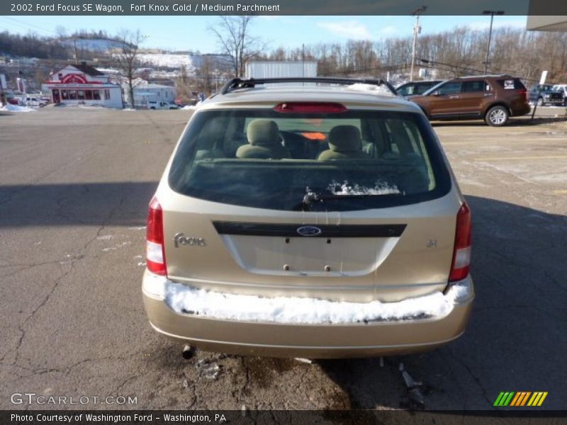 Fort Knox Gold / Medium Parchment 2002 Ford Focus SE Wagon