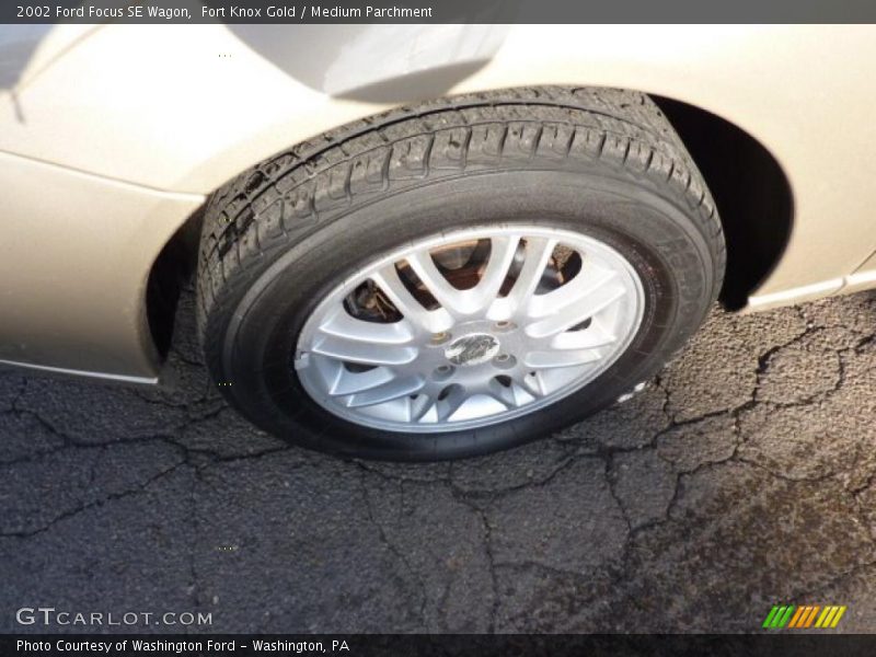 Fort Knox Gold / Medium Parchment 2002 Ford Focus SE Wagon
