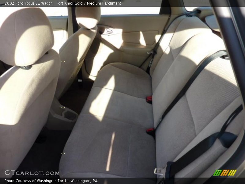 Fort Knox Gold / Medium Parchment 2002 Ford Focus SE Wagon