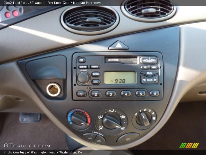 Controls of 2002 Focus SE Wagon