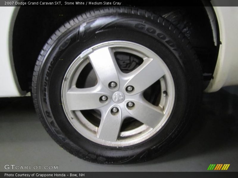 Stone White / Medium Slate Gray 2007 Dodge Grand Caravan SXT