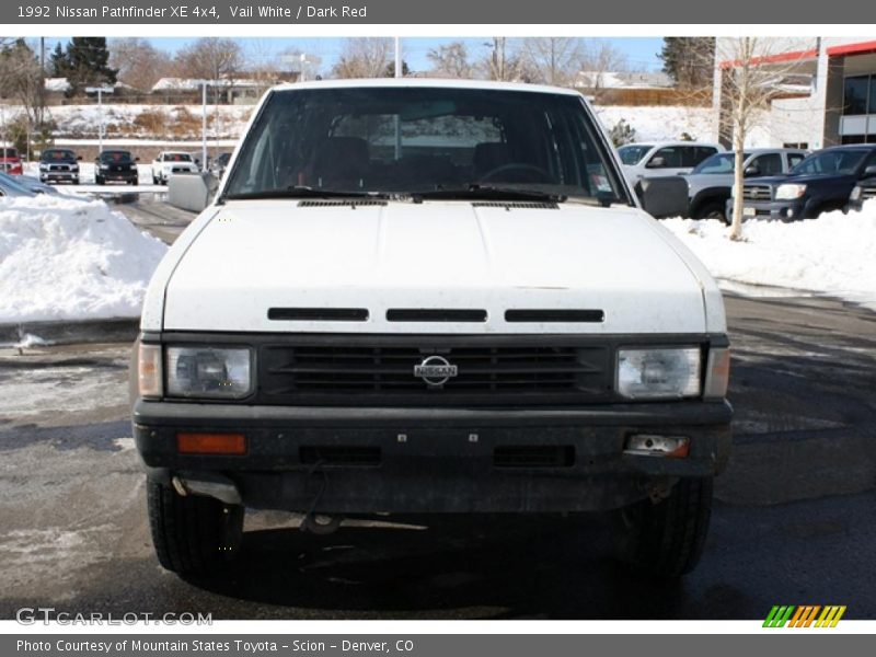 Vail White / Dark Red 1992 Nissan Pathfinder XE 4x4