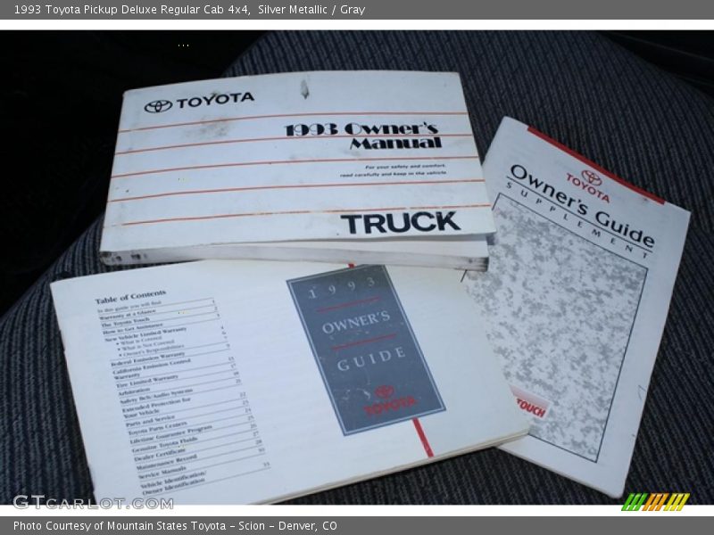 Silver Metallic / Gray 1993 Toyota Pickup Deluxe Regular Cab 4x4