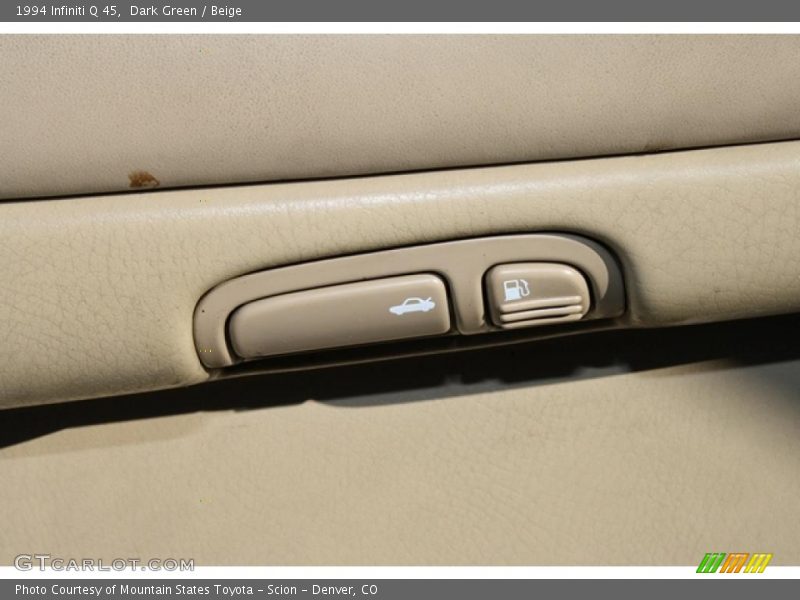 Dark Green / Beige 1994 Infiniti Q 45