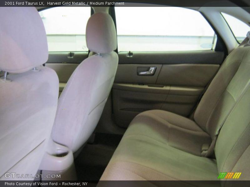 Harvest Gold Metallic / Medium Parchment 2001 Ford Taurus LX