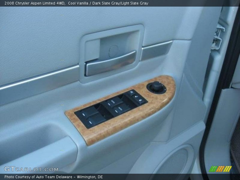 Cool Vanilla / Dark Slate Gray/Light Slate Gray 2008 Chrysler Aspen Limited 4WD