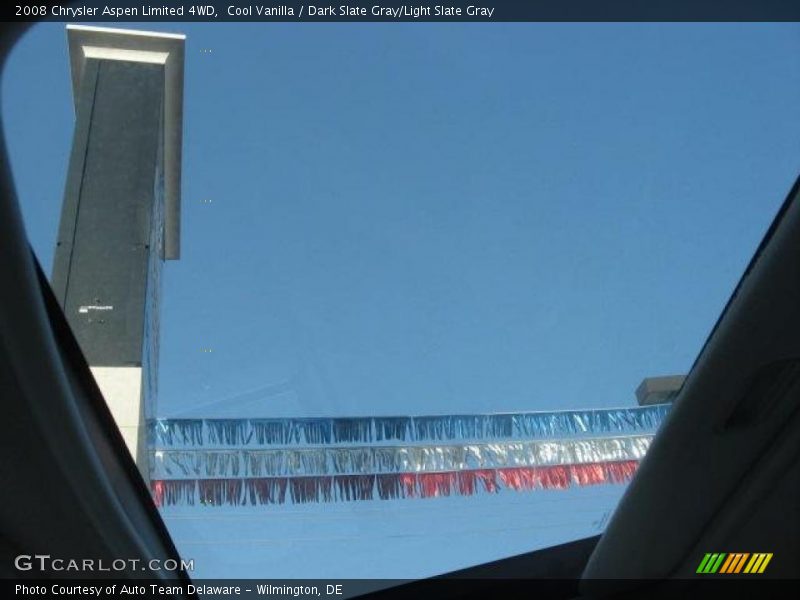 Cool Vanilla / Dark Slate Gray/Light Slate Gray 2008 Chrysler Aspen Limited 4WD