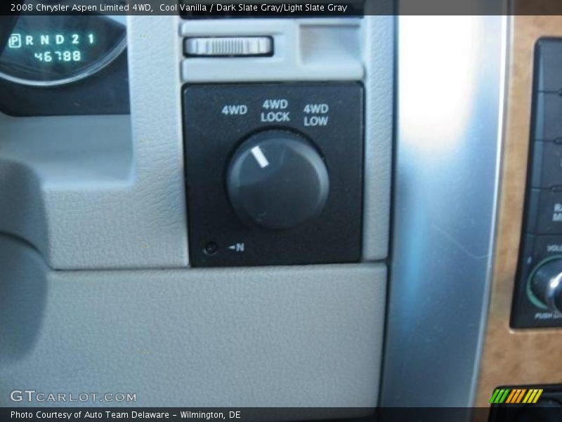 Cool Vanilla / Dark Slate Gray/Light Slate Gray 2008 Chrysler Aspen Limited 4WD