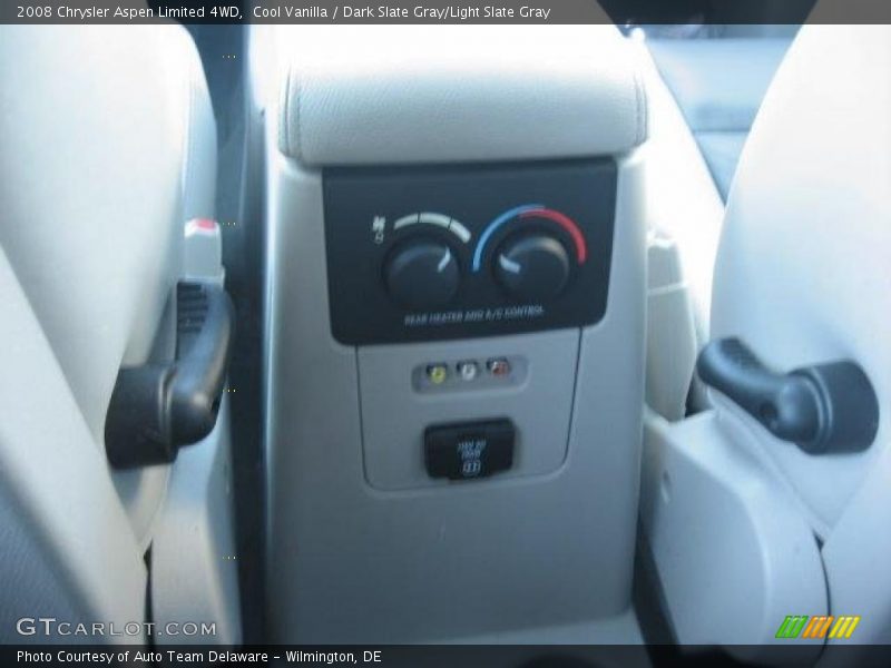 Cool Vanilla / Dark Slate Gray/Light Slate Gray 2008 Chrysler Aspen Limited 4WD