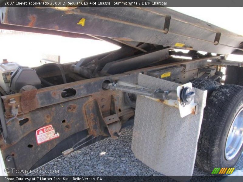 Summit White / Dark Charcoal 2007 Chevrolet Silverado 3500HD Regular Cab 4x4 Chassis