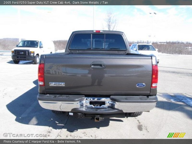 Dark Stone Metallic / Tan 2005 Ford F250 Super Duty XLT Crew Cab 4x4