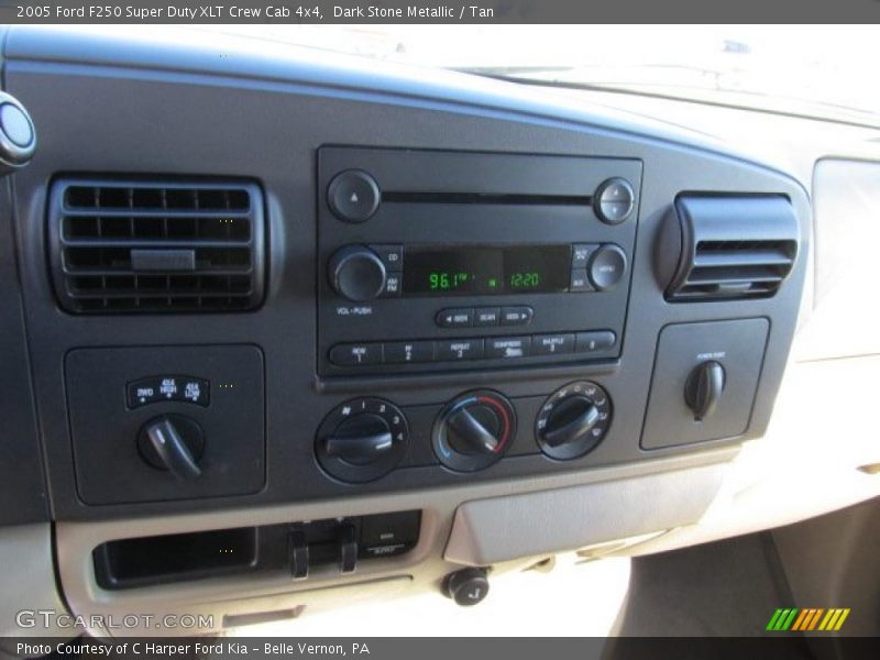 Dark Stone Metallic / Tan 2005 Ford F250 Super Duty XLT Crew Cab 4x4