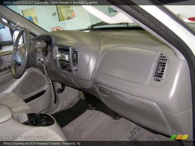 Silver Metallic / Medium Graphite 2001 Ford F150 XLT SuperCab