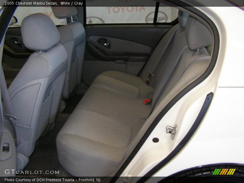 White / Gray 2005 Chevrolet Malibu Sedan
