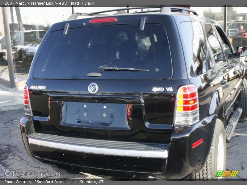 Black / Black 2007 Mercury Mariner Luxury 4WD