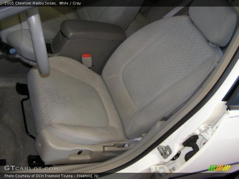 White / Gray 2005 Chevrolet Malibu Sedan