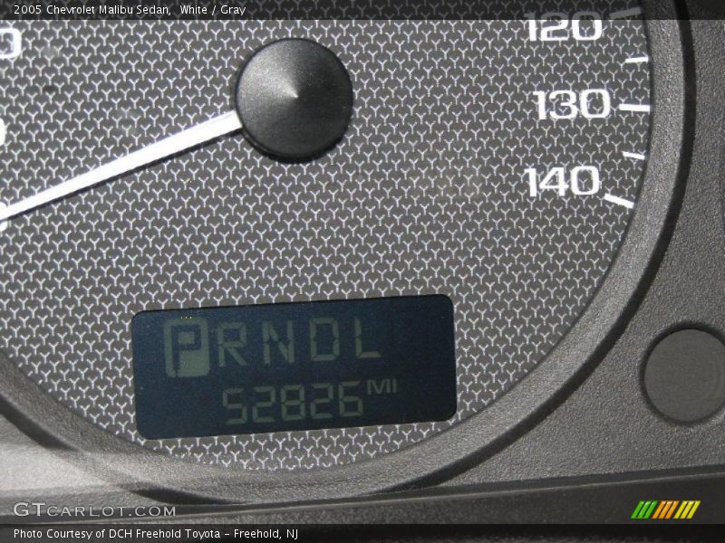 White / Gray 2005 Chevrolet Malibu Sedan