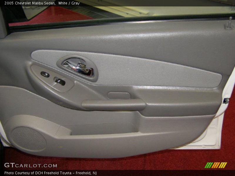 White / Gray 2005 Chevrolet Malibu Sedan