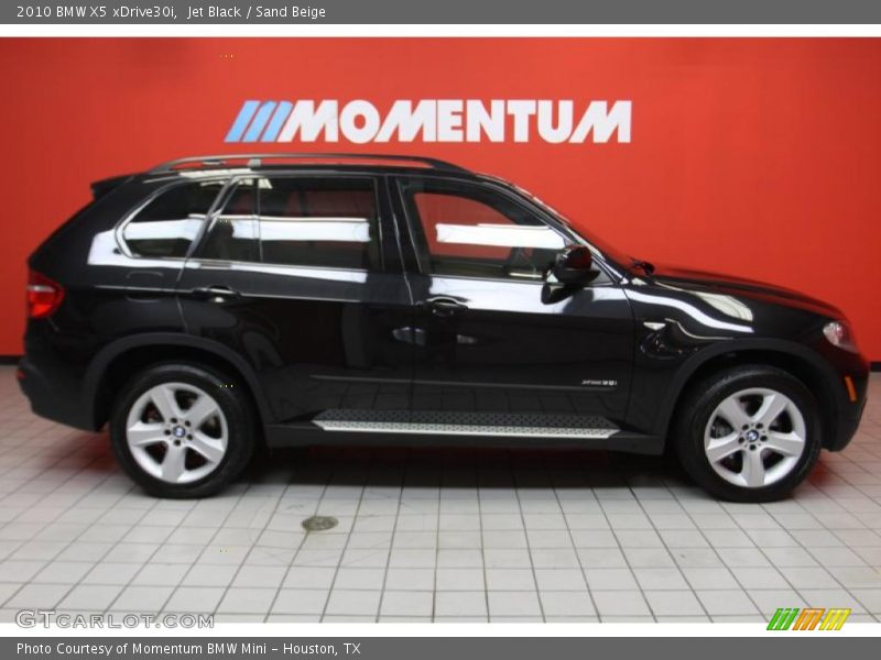 Jet Black / Sand Beige 2010 BMW X5 xDrive30i