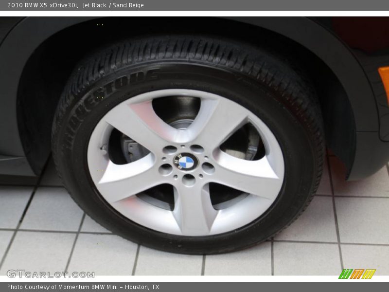 Jet Black / Sand Beige 2010 BMW X5 xDrive30i