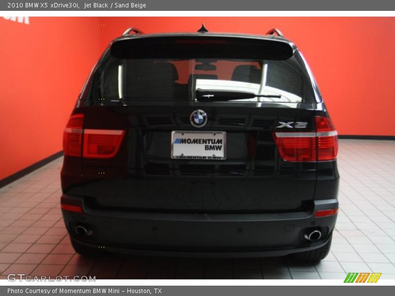 Jet Black / Sand Beige 2010 BMW X5 xDrive30i