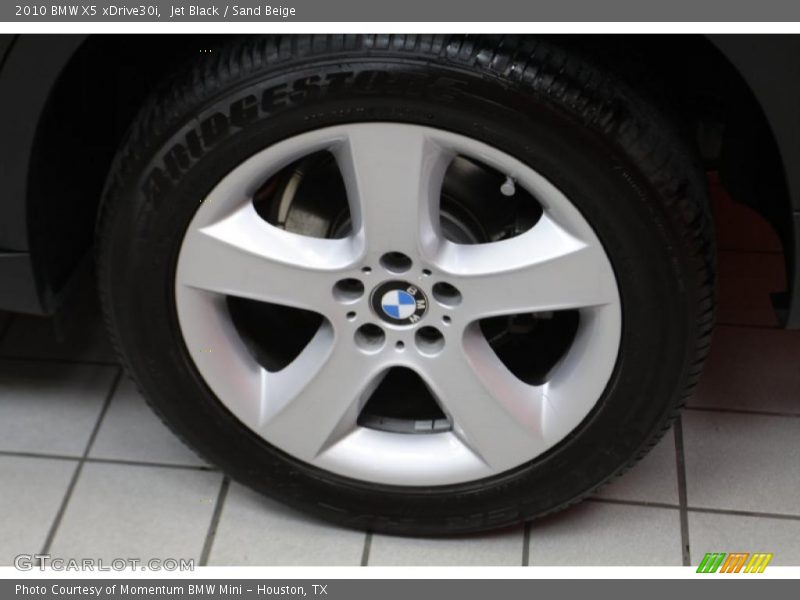 Jet Black / Sand Beige 2010 BMW X5 xDrive30i