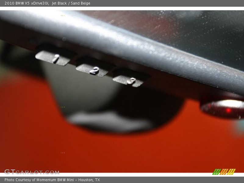 Jet Black / Sand Beige 2010 BMW X5 xDrive30i
