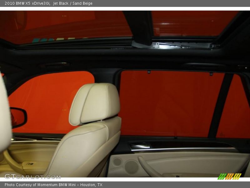 Jet Black / Sand Beige 2010 BMW X5 xDrive30i