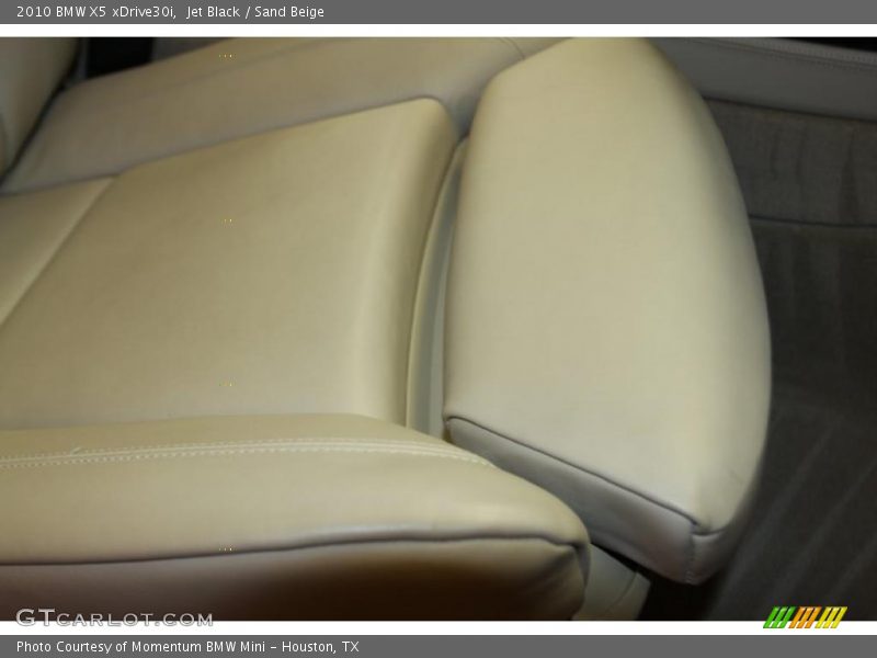 Jet Black / Sand Beige 2010 BMW X5 xDrive30i