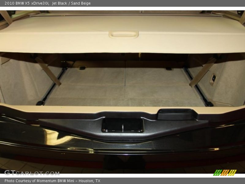 Jet Black / Sand Beige 2010 BMW X5 xDrive30i
