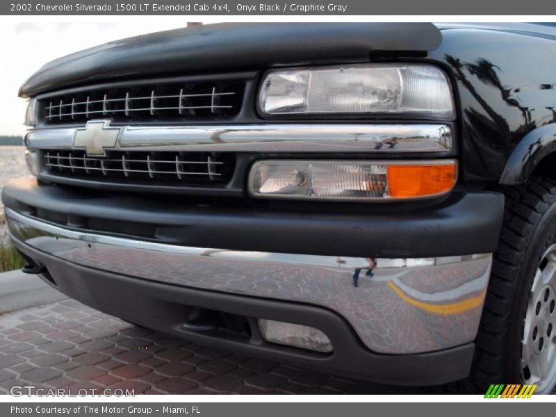 Onyx Black / Graphite Gray 2002 Chevrolet Silverado 1500 LT Extended Cab 4x4